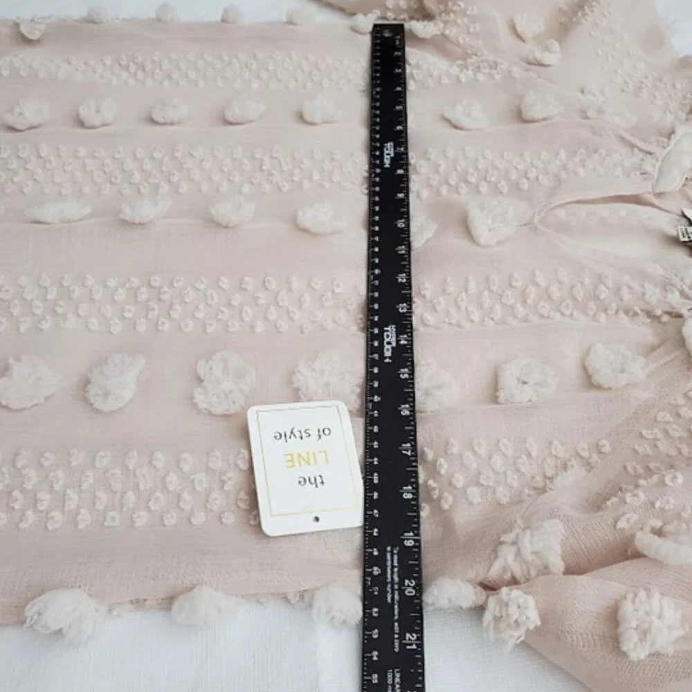 NWT The Line of Style Sheer V-Neck 3D Tufty Puff Sleeve Cream Top Flowy Size S
